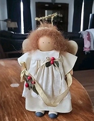 Lizzie High Angel 娃娃 圣诞选美系列 1985 - 1989 年。 — 第 1/3 张图片