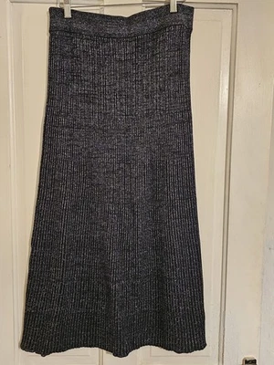 Maxi Falda Free People Revolve Brillo Tejido Acanalado Brillante Negra y Plateada Mediana Foto 1 de 4