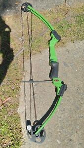 Genesis Original Archery Compound Bow, Left Handed, Green (Used)