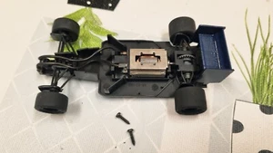 SCALEXTRIC MCLAREN MP4 VALVOLINE FORMULA 3000 8341EXIN MADE IN SPAIN CHASIS EJES - Imagen 1 de 10