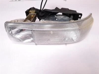 FARO LATERAL IZQUIERDO para Chevy Suburban 2000-2006 Foto 1 de 4