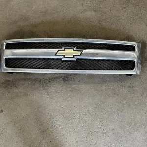 2007 to 2011 Chevrolet Silverado 1500 Front Chrome Grille Grill 20831375 1294K - Picture 1 of 13