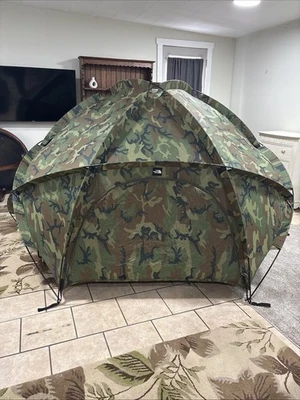 Tienda de campaña para 4 personas (ECWT) edición EE. UU. original, cara norte Foto 1 de 4