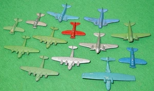 Antique Diecast Miniature WW2 Airplane Tokens from Various Vintage Board Games - Picture 1 of 12