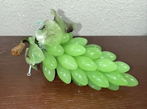 "Racimo de uvas ovalado de vidrio verde lúcido retro de mediados de siglo de 7"" de largo para decoración del hogar" - Imagen 1 de 6