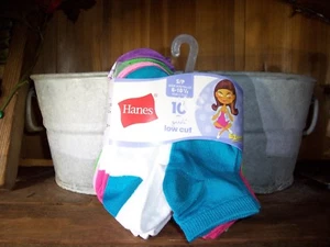 HANES GIRLS LOW CUT SOCKS 10 PACK SIZE SMALL 6-10.5 KIDS SCHOOL CLOTHING SUMMER - Picture 1 of 1