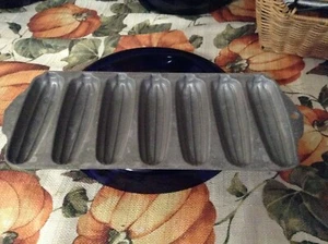 Ancienne casserole bâton de maïs Wearever en pain de maïs moulé articles de cuisson lourds fabriqués aux États-Unis - Photo 1/5