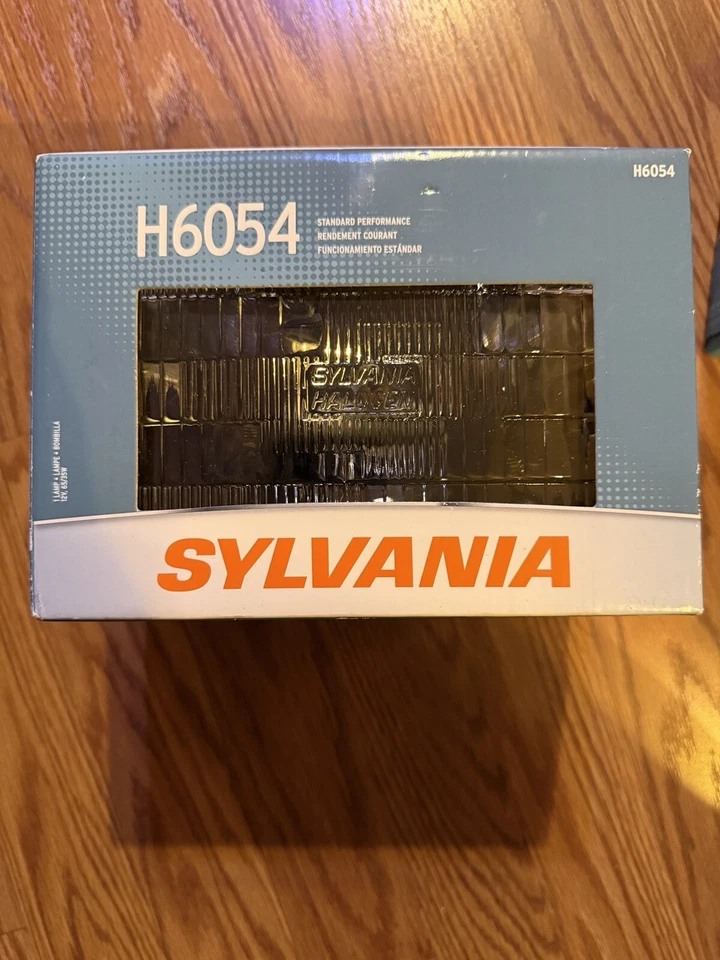 Faro halógeno Sylvania H6054 haz alto y bajo nuevo Foto 1 de 1