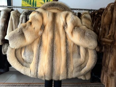 Abrigo de piel de zorro Golden Island abrigo de zorro saga piel de zorro Pelliccia Fox 42 Foto 1 de 4