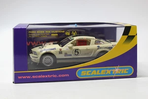 Scalextric C2774 FORD MUSTANG FR 500C No.5 "USG" 1:32 Slot Car - Picture 1 of 18
