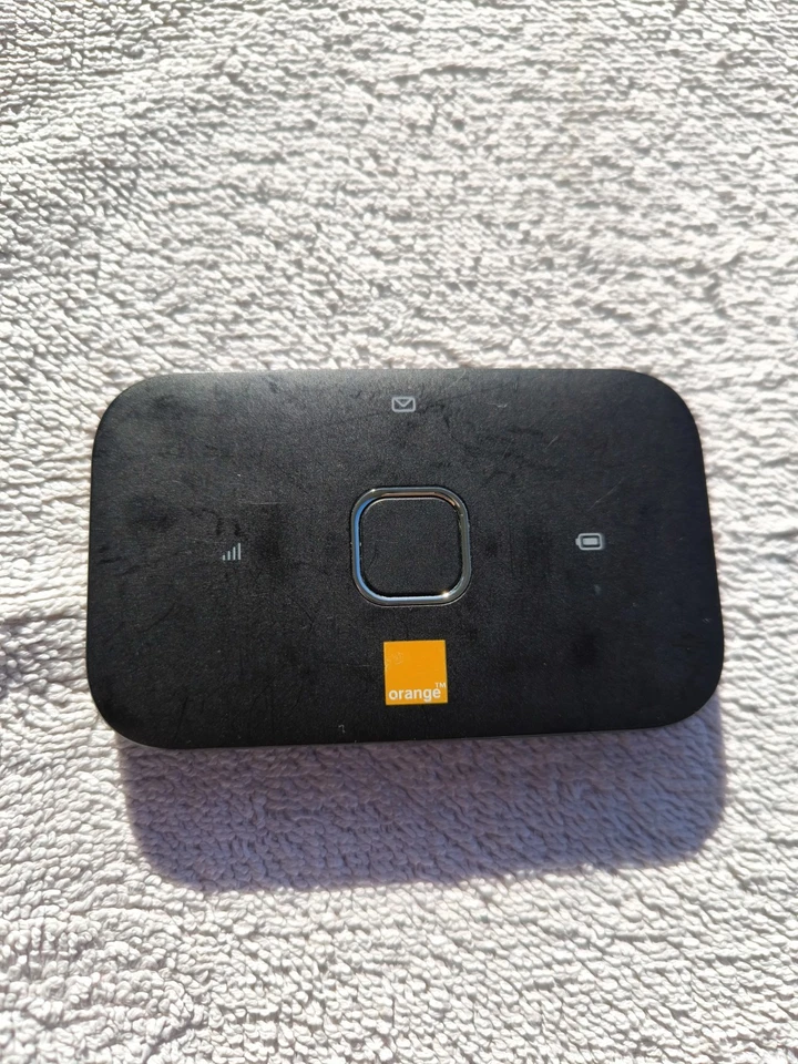 CLE 4G Wifi Huawei E5573b - Immagine 1 di 4