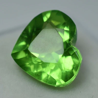 NATURAL Peridot HEART CUT 10.30 Ct Faceted Gemstone Best Quality CERTIFIED - Image 1 of 4
