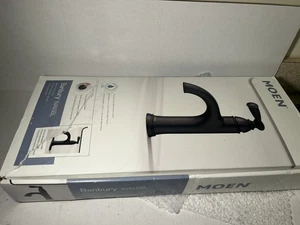 Grifo individual Moen Banbury 1 manija negro mate 84945BL caja abierta ***pieza faltante - Imagen 1 de 3