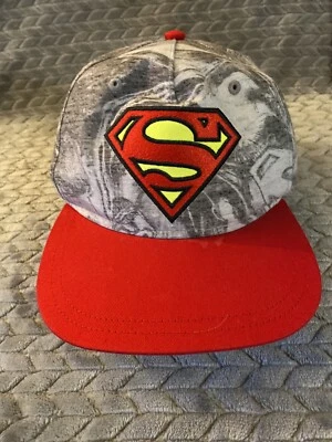 Boné ajustável Superman Red Bill SnapBack Youth Hat DC Comics - Imagem 1 de 3