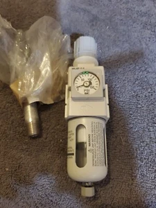 1 New Smc No2czb Filter Regulator - Picture 1 of 2