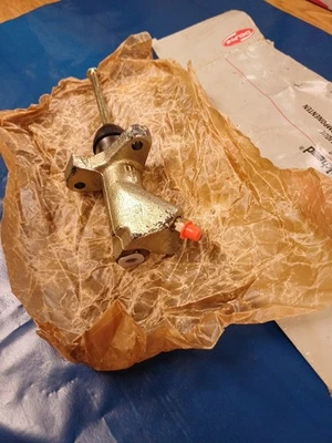 ROVER 800 DIESEL 1989-ON NEW CLUTCH SLAVE CYLINDER - Image 1 of 4