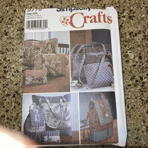 SIMPLICITY 9779 TOTE COSMETIC BACKPACK PURSE NEW UNCUT SEWING PATTERN - Picture 1 of 2