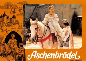 Aschenbrödel / Drei Haselnüsse für Aschenbrödel ORIGINAL Aushangfoto Safrankova - Picture 1 of 1