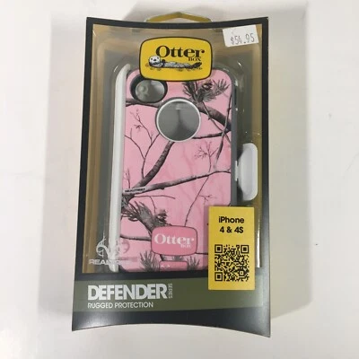 OtterBox Defender Series Case and Holster for iPhone 4/4s. - Image 1 of 2
