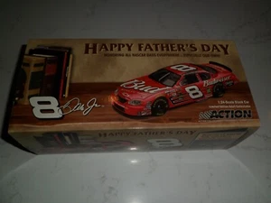 DALE EARNHARDT JR #8 BUDWEISER FATHER'S DAY 1/24 2004 Monte Carlo (NEW IN BOX) - Picture 1 of 12