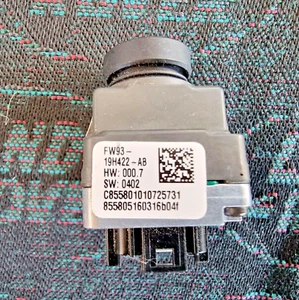 NEW Genuine LR060915  FW9319H422AB Range Rover Evogue Jaguar Camera - Picture 1 of 19