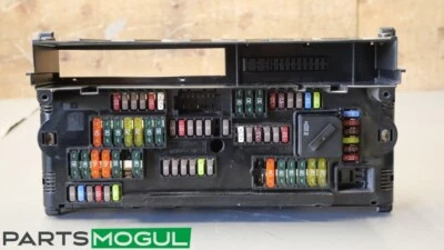 BMW X3 535I GT 535XI 2009-2013 distribución de energía delantera cabina caja de fusibles OEM Foto 1 de 4