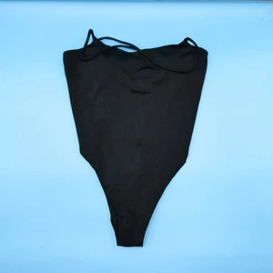 Victorias Secret XL Black Smooth Padded Full Covered One Piece Swimsuit Beach VS - Picture 1 of 6