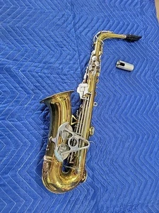 VINTAGE KING CLEVELAND 613 ALTO SAXOPHONE - Picture 1 of 11