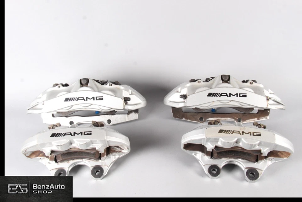07-12 Juego de pinzas de freno Brembo Mercedes W211 E63 CLS63 SL63 AMG fabricante de equipos originales Foto 1 de 4