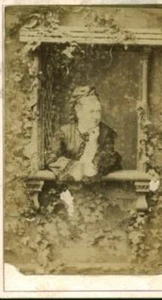Photo ancienne Lady à sa fenêtre 1900 - Imagen 1 de 1
