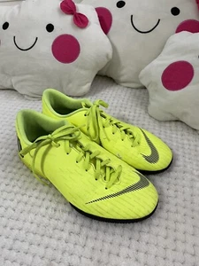 Nike Mercurial Sportschuhe für Jungs in Gr.37,5 - Bild 1 von 10