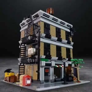 Custom MOC-162822 Hero Peter Parker's Apartment Modular Building 2712 Parts - Picture 1 of 5