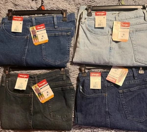 Wrangler Men's Jean Shorts Five Star Heritage Relaxed Fit NWT choose color & fit - Picture 1 of 16