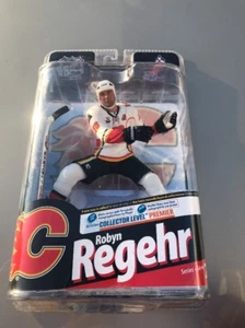 VARIANTE Robyn Regehr, Calgary Flames, Camiseta Blanca Away NHL Serie 24 McFarlane - Imagen 1 de 1