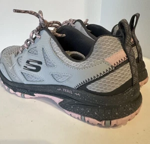SKECHERS*Run Trail Womens 8.5 Gray/Pink*Running Tennis Shoes Sneakers* LOOK* - Picture 1 of 10