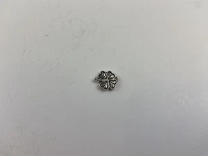 Four Leaf Clover Heart Charm Metal Jewelry Making Bracelet Charm 3D Gray - Picture 1 of 3