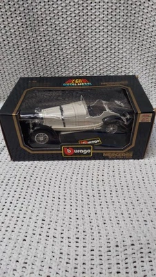 Burago Mercedes Benz SSKL 1931 Blanco Diecast Modelo Coche Escala 1/18 Caja Abierta Foto 1 de 4