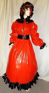 Lackkleid weit lang mit Kapuze Saumrüsche  Schnürgürtel Zofe Vinyldress - Picture 1 of 9