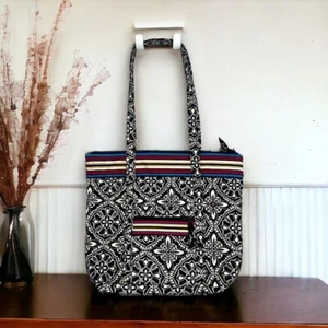 Vera Bradley Barcelona Schultertasche schwarz weiß und Regenbogenbesatz Villager - Bild 1 von 11
