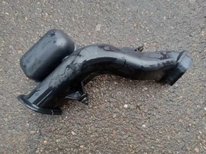 Tubo de admisión de filtro de aire Chrysler Pacifica 2004-2006 OEM 05510022AB - Imagen 1 de 2