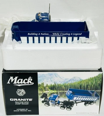 Blue/White Mack 花岗岩卡车带自卸拖车 First Gear 第 1/34 比例 — 第 1/4 张图片