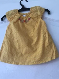 BNWOT BABY GIRLS YELLOW FLORAL DRESS, BIRD LOGO BY H&M AGE 2-4 MONTHS EUR 62 - Picture 1 of 5