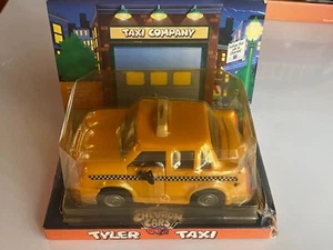 Vintage The Chevron Cars Tyler Taxi Sammlerstück Spielzeug nicht mehr produziert 1997 gebraucht in Verpackung - Bild 1 von 4