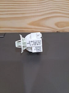Electrolux Front Load Washer Pressure Switch ELFW7637AT - Picture 1 of 3