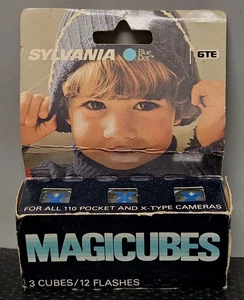 Vtg Blue Dot Magicubes Flashbulbs 3 Cubes 12 Flashes 110 Pocket & X Type Cameras - Picture 1 of 6