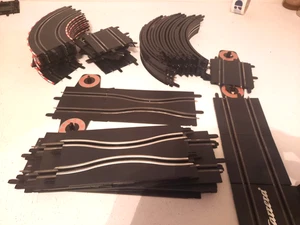 ca. 50x Streckenteile Bahnteile Rennbahn aus Carrera Go !!! laut Bildern - Bild 1 von 4