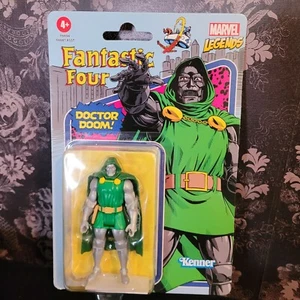 Figura de acción Kenner Doctor Doom coleccionable de Marvel Legends - estilo vintage - Imagen 1 de 3