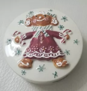 Hartstone Gingerbread Girl Christmas Dish W/ Cookie Mold Lid Rare Pottery - Picture 1 of 10