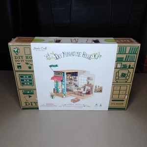 Hands Craft  DIY Miniature House Simon's Coffee DG109 New - Picture 1 of 8
