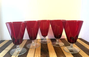 5 bicchieri parfait rosso rubino vintage ciascuno di Indiana Glass Company - Foto 1 di 3